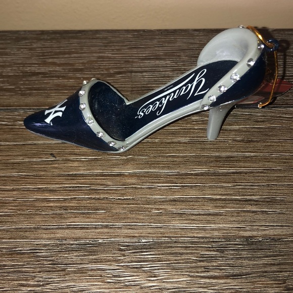 New York Yankees high heel jeweled ornament - Picture 4 of 5